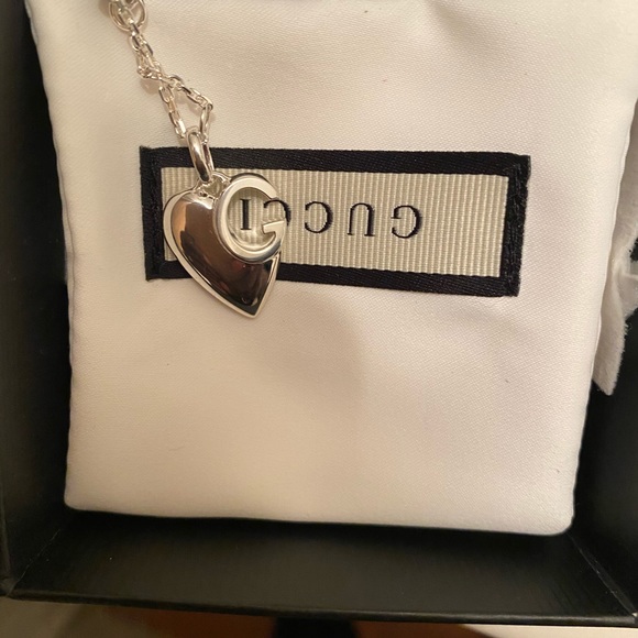 Gucci necklaces - Picture 2 of 4